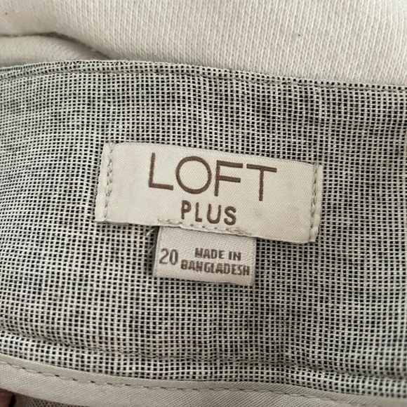 Loft side zip shorts - Picture 3 of 3